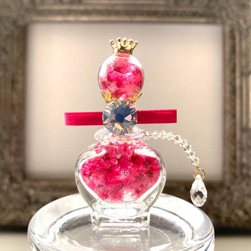 スワロフスキー香水ビン