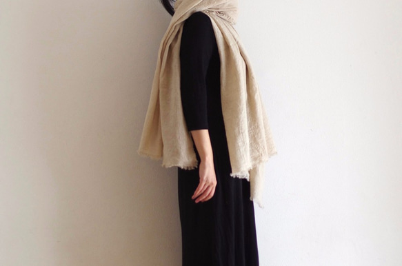 大號植物染色羊毛亞麻披肩&lt;秋葉-核桃&gt; 第1張的照片