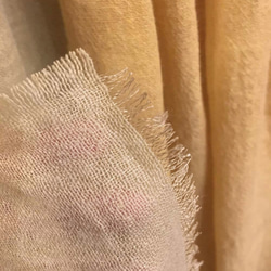 大號植物染色羊毛亞麻披肩&lt;秋葉-核桃&gt; 第5張的照片