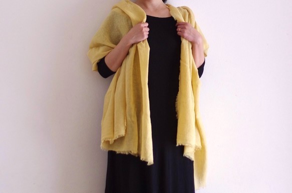 <按訂單生產>植物染色大幅亞麻羊毛攤<秋葉 - 金花> 第3張的照片