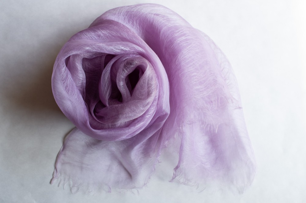 紫根染め　シルクのストール