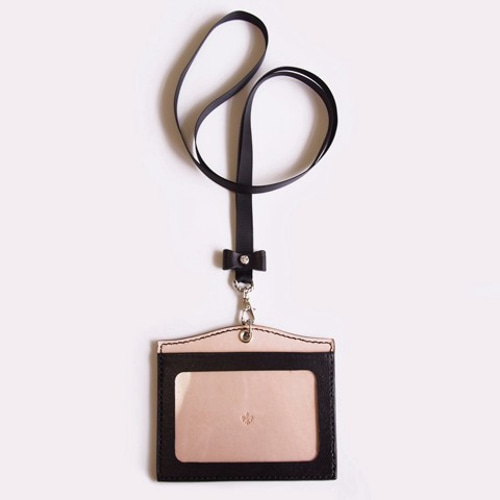 両面透明窓付き本革IDカードホルダー&ネックストラップセット その他