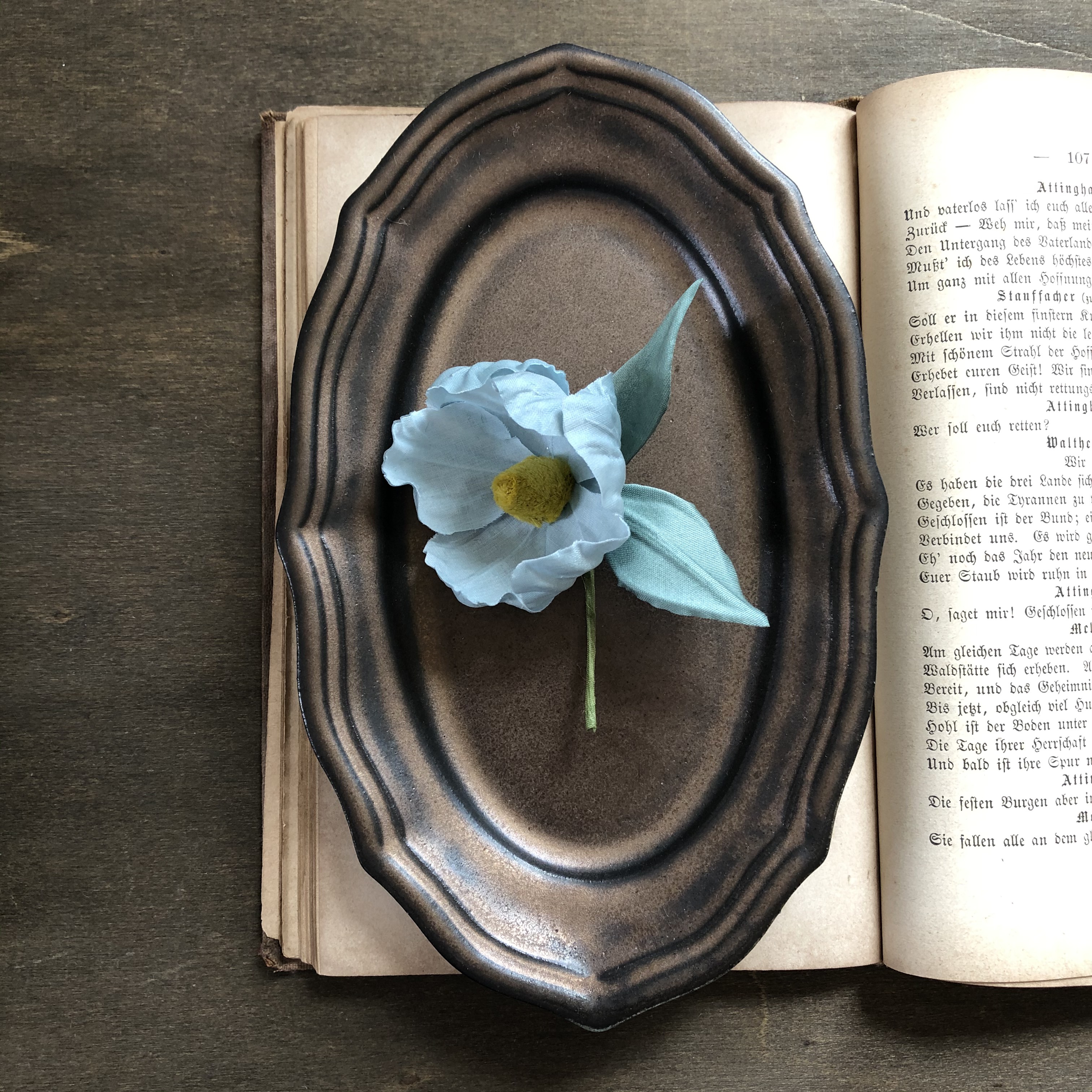 Archaeanthus brooch【Sky blue】 コサージュ aononiwa 通販 10347325