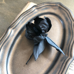 Archaeanthus brooch【Black】 3枚目の画像