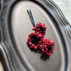 Mini daisy brooch【Pinkish red】 4枚目の画像