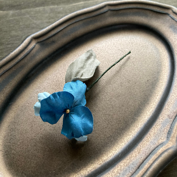 Viola brooch【Blue×Light blue】 5枚目の画像