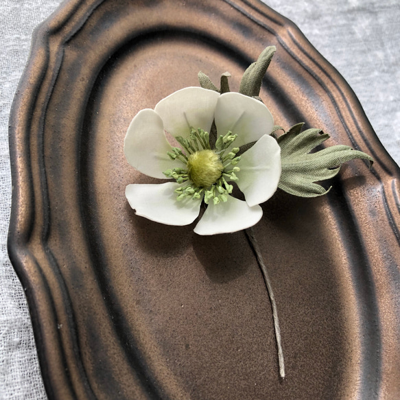 anemone【white× green】 2枚目の画像