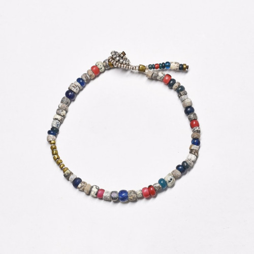 アンティークビーズ ブレスレット 銀化出土ビーズと金赤ホワイトハーツ、ブルーアンティークビーズ