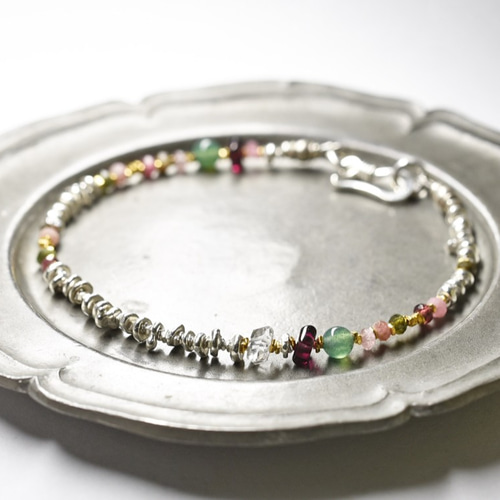 juju カレン4連　ブレスレット アフガンジェイド×ロゼ・カレンシルバーのブレスレット | iichi