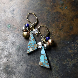 藍色銅綠松石和兩種類型的鈴鐺、herkimer 鑽石、青金石耳環 第1張的照片