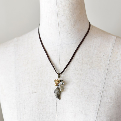 アンティークビーズとアフガンシルバートップ ネックレス