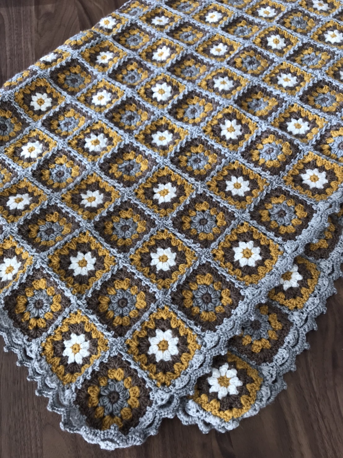 沢山のモチーフを繋げたブランケット※送料無料