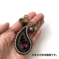 【再販感謝】＊ビーズ刺繍のペイズリーバッグチャーム&ブローチ(pink色)＊ 4枚目の画像