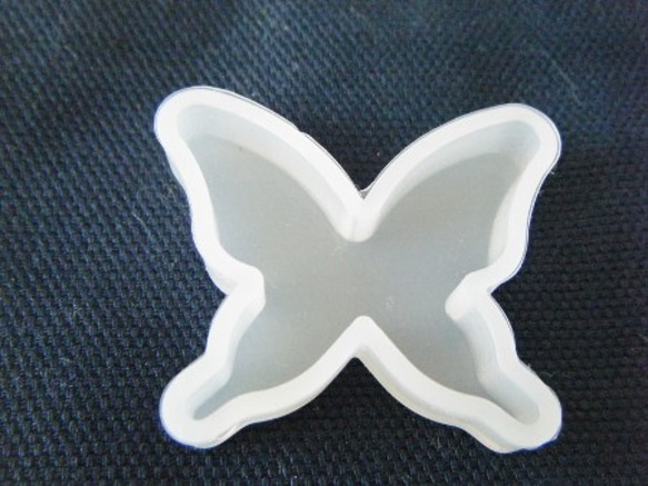 シリコンモールド　蝶　型 1枚目の画像