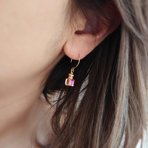 スワロフスキー香水ビン スワロフスキー香水瓶ピアス 14kgf(ライトトパーズ) ピアス（フック