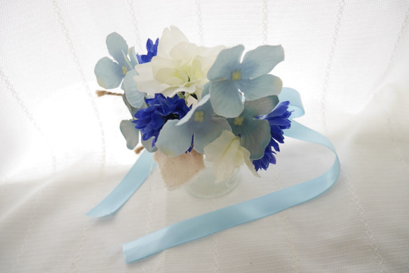 小花のリストレット(青＋白) 3枚目の画像