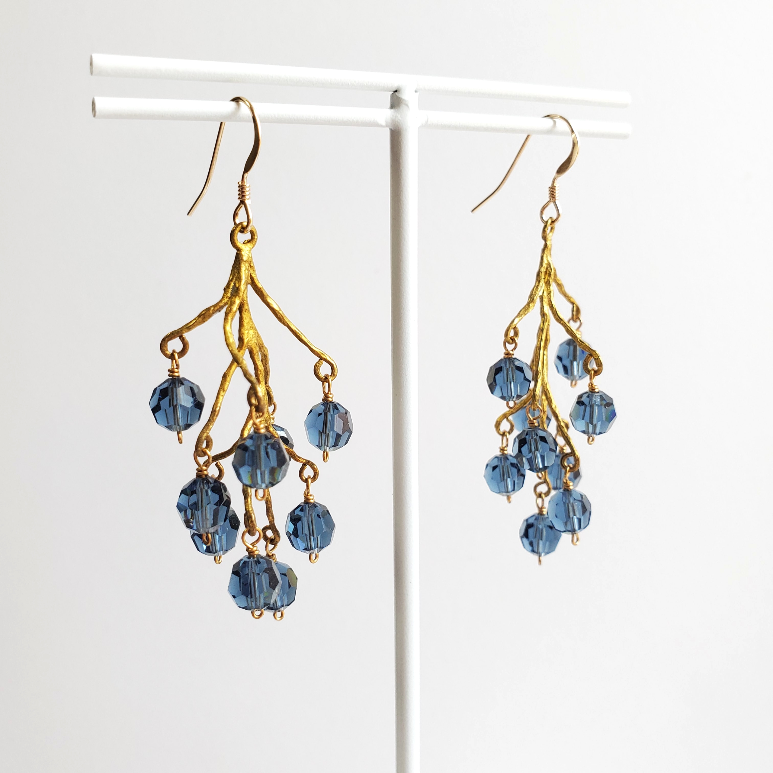 小枝のシャンデリアピアス・イヤリング（カットガラス）