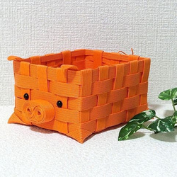 * vintage ornament ❀ オレンジ色のカゴに入った 猫ちゃん 0_8ed48d5b193a958c7cb68ff5a5b3