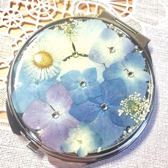 爽やかな紫陽花のコンパクトミラーb 1枚目の画像