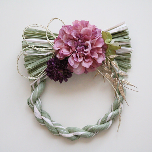 アンティークカラーのダリアが可愛い♪しめ縄飾り〈リース型