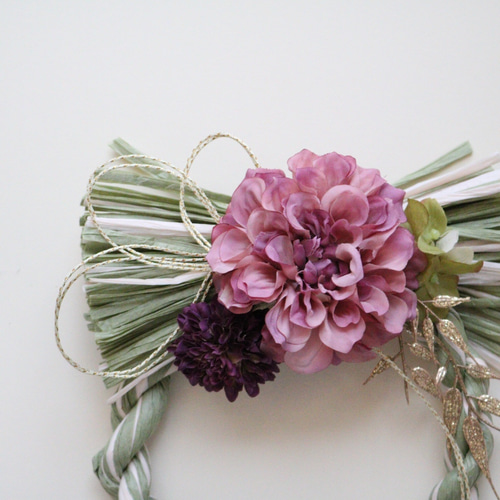 アンティークカラーのダリアが可愛い♪しめ縄飾り〈リース型