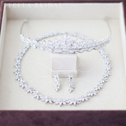 CELINE フープ ピアス （Cubicジルコニア） CELINE フープ ピアス （Cubicジルコニア）