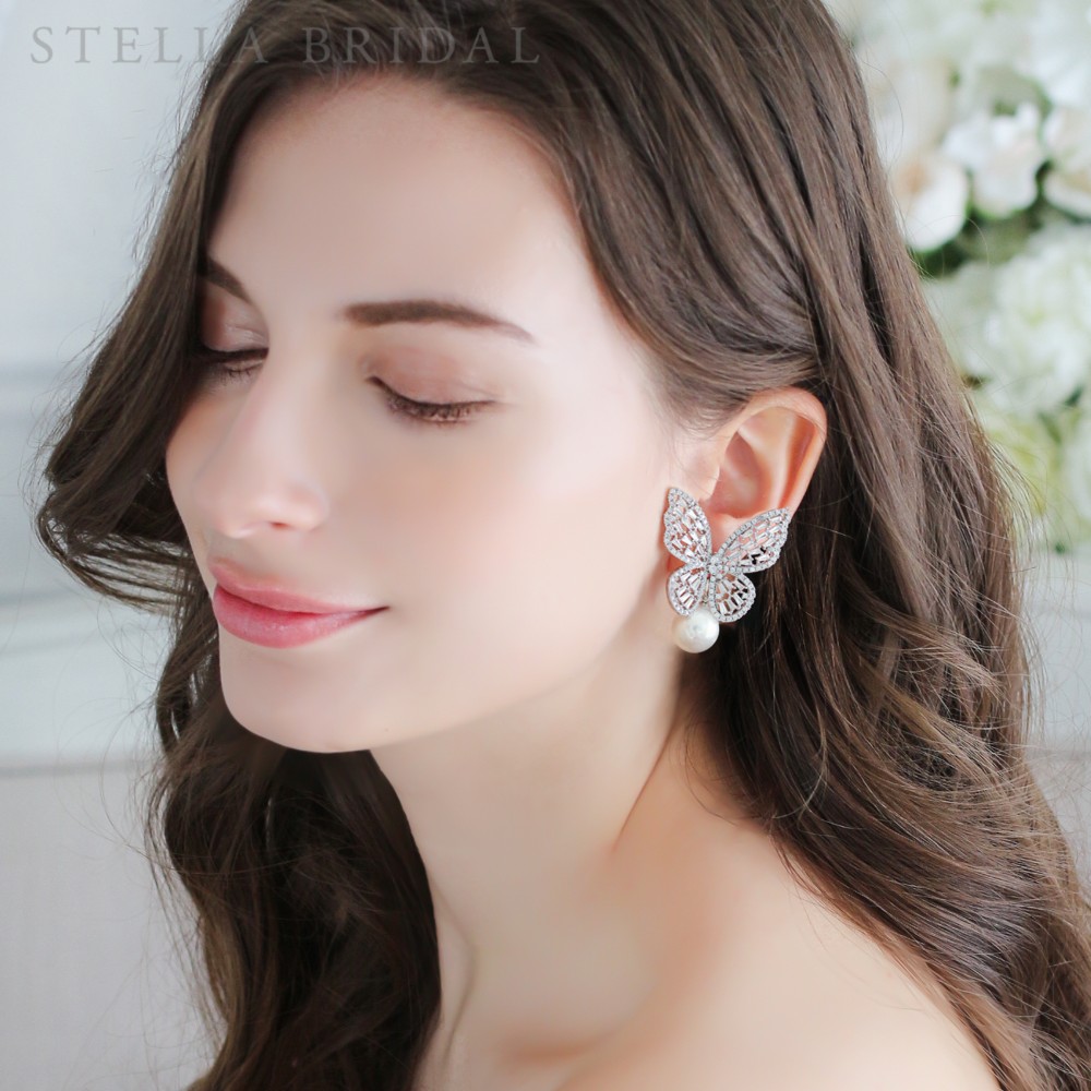 ゼクシィ掲載＊2WAY＊キュービックジルコニアバタフライ  ウェディングピアス パピヨンII｜ブライダルアクセサリー