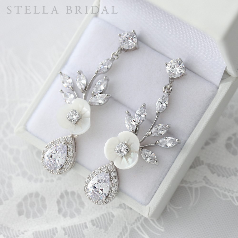 キュービックジルコニア ブライダルピアス  ベル・ブランシュ プティ【受注生産品】