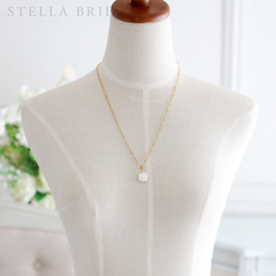 Stella Bridal＊3WAY＊エッジ加工フィガロチェーンとバロックパールチャームのマスクチェーン 4枚目の画像