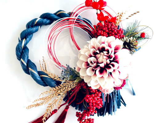 しめ縄リース　赤ダリア 楽天市場】正月飾り ダリアとロープタッセルの壁飾り しめ縄 飾り