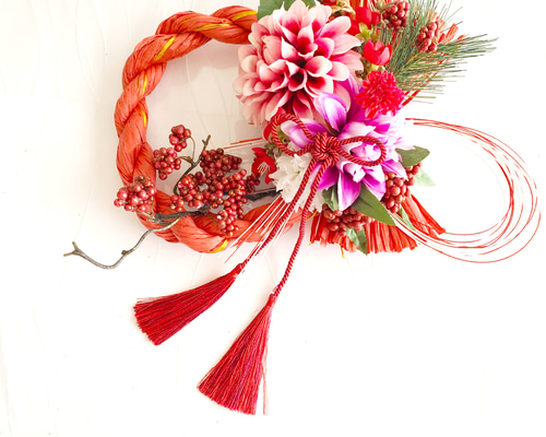 アイボリーダリアのシックなしめ縄 しめ縄リースグレージュ タッセル型 2026 お正月飾り 造花 しめ縄飾り