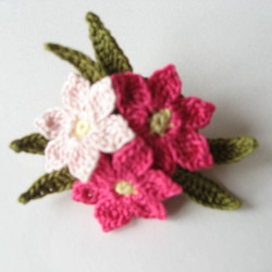 レース編み　小花と紫陽花コサージュ　2個セット 2枚目の画像