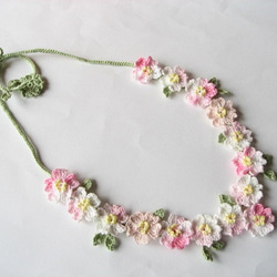 レース編み　桜のネックレス 5枚目の画像