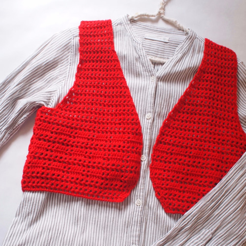 mさまご注文品＊かぎ針編みのシンプルショートベスト【レッド】 ニット 