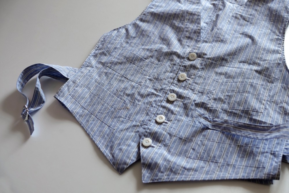 sale◎サイドスリットウェストコート/ベスト ジレ/タイプライター ストライプ【 サックスとホワイト 】