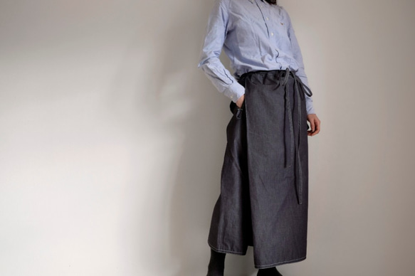 New Apron Wrap Pants / Cotton Chambray [Indigo] / 圍裙褲 第1張的照片