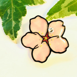 〈手描き〉『桜一輪』ブローチ 1枚目の画像