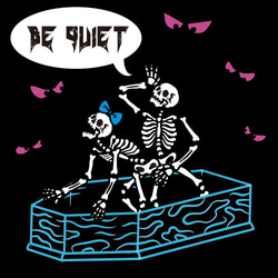 Be quiet　ブルー × ピンク　ホワイトTシャツ【 インクジェット 】 1枚目の画像