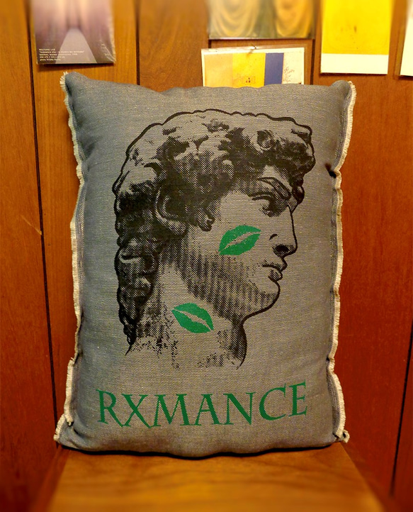 Rxmance （ クッション ）グリーン　【 シルクスクリーン 】 1枚目の画像