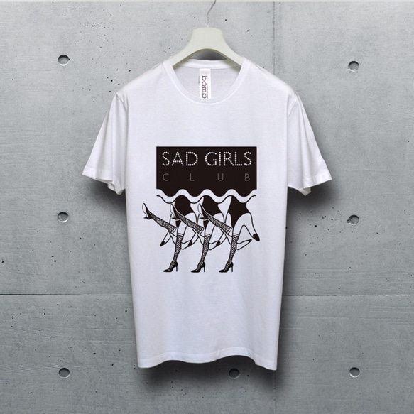 SAD GIRLS CLUB　（ ポップでキッチュなホワイト Tシャツ ）【 シルクスクリーン 】 3枚目の画像