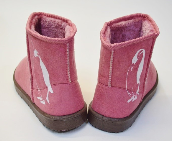 ペンギン ボアブーツ、靴、ピンク、オリジナルデザイン、シルクスクリーン, 冬ブーツ 1枚目の画像