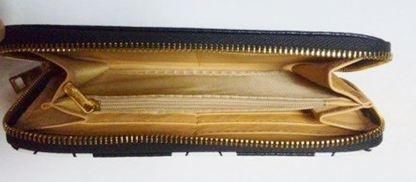 スマイルマーク長財布 、収納力抜群のお財布 ブラック 3枚目の画像