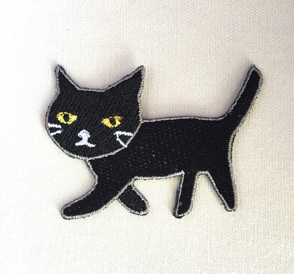 刺繍ワッペン■黒猫■ 1枚目の画像