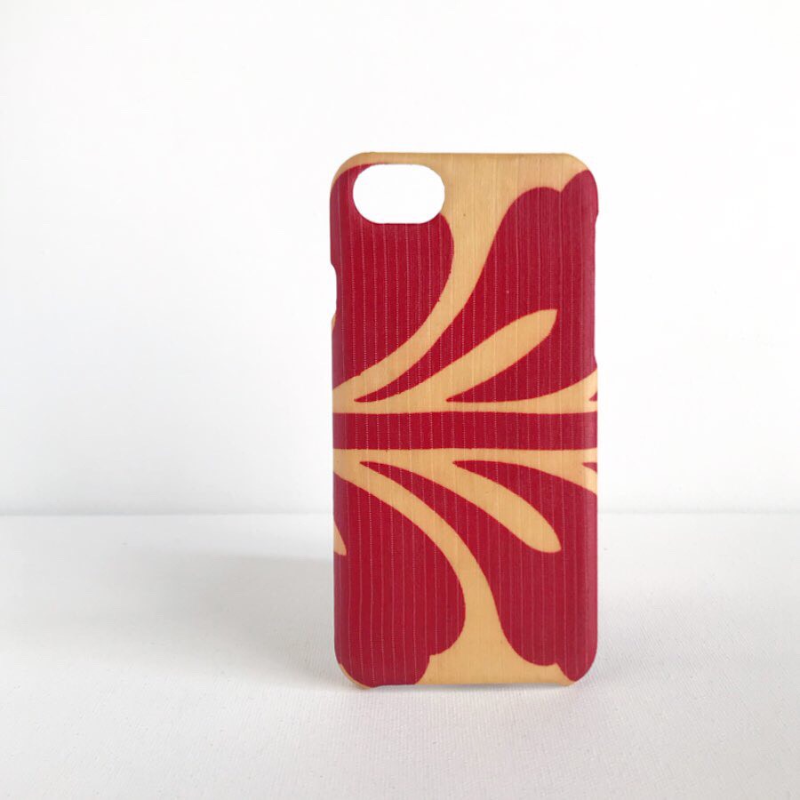 【 KIMONO 】魅せる赤。アンティーク帯のiPhoneケース 4,964円