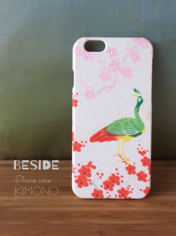 【 KIMONO 】希少一点物！！アンティーク着物・赤い孔雀と梅のiPhoneケース 1枚目の画像