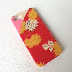【 KIMONO】 アンティーク着物のiPhoneケース（紅白に菊） 3枚目の画像
