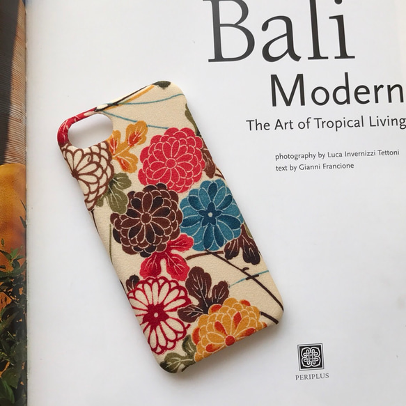 KIMONO】 希少！アンティーク着物のiPhoneケース（カラフル菊に観世水