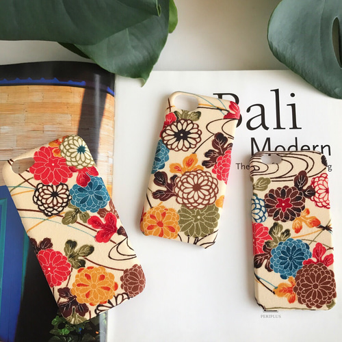 KIMONO】 希少！アンティーク着物のiPhoneケース（カラフル菊に観世水