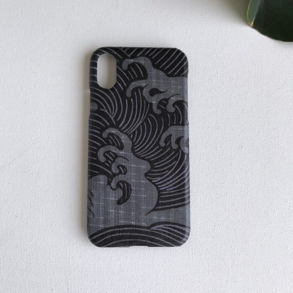 [KIMONO]黑色粗波浪紋iPhone手機殼 第2張的照片
