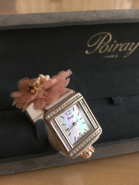 Poiray♪ポアレ時計ベルト〜ピンクのフワフワお花とビーズ刺繍♪